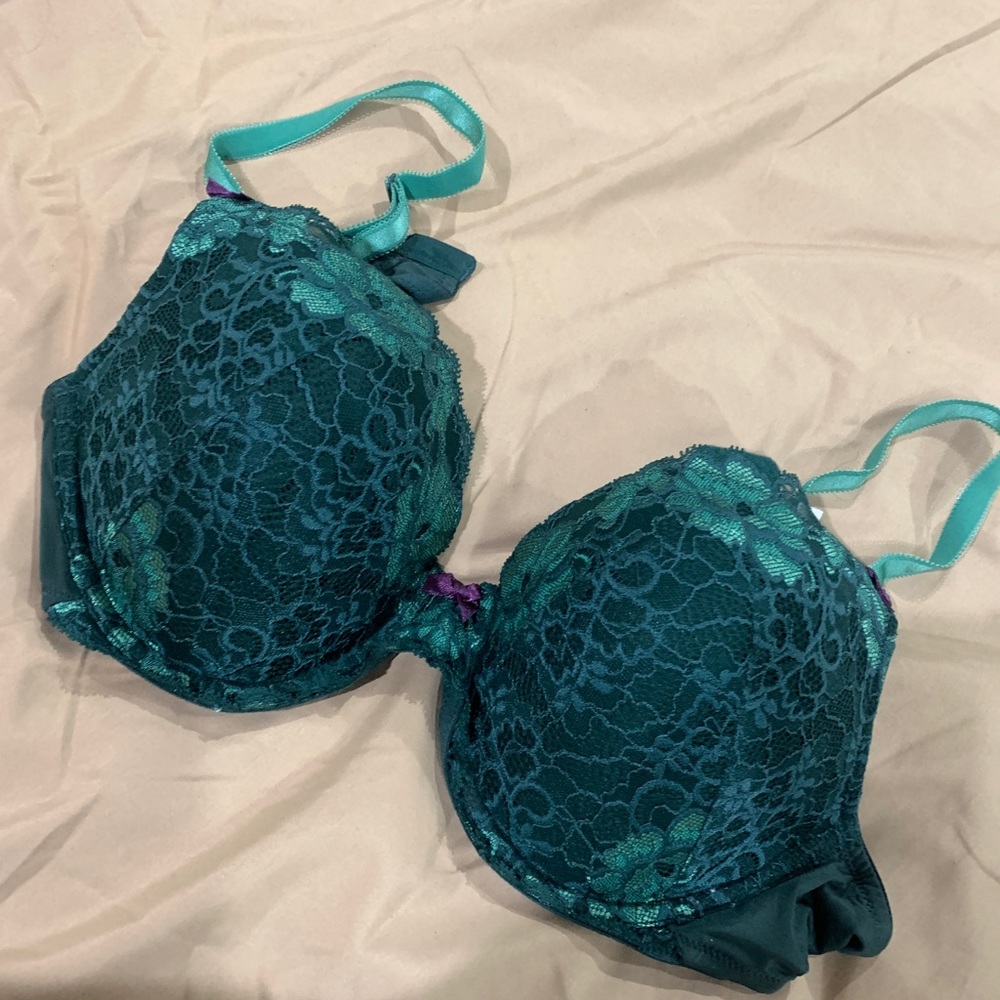 Beautiful green bra